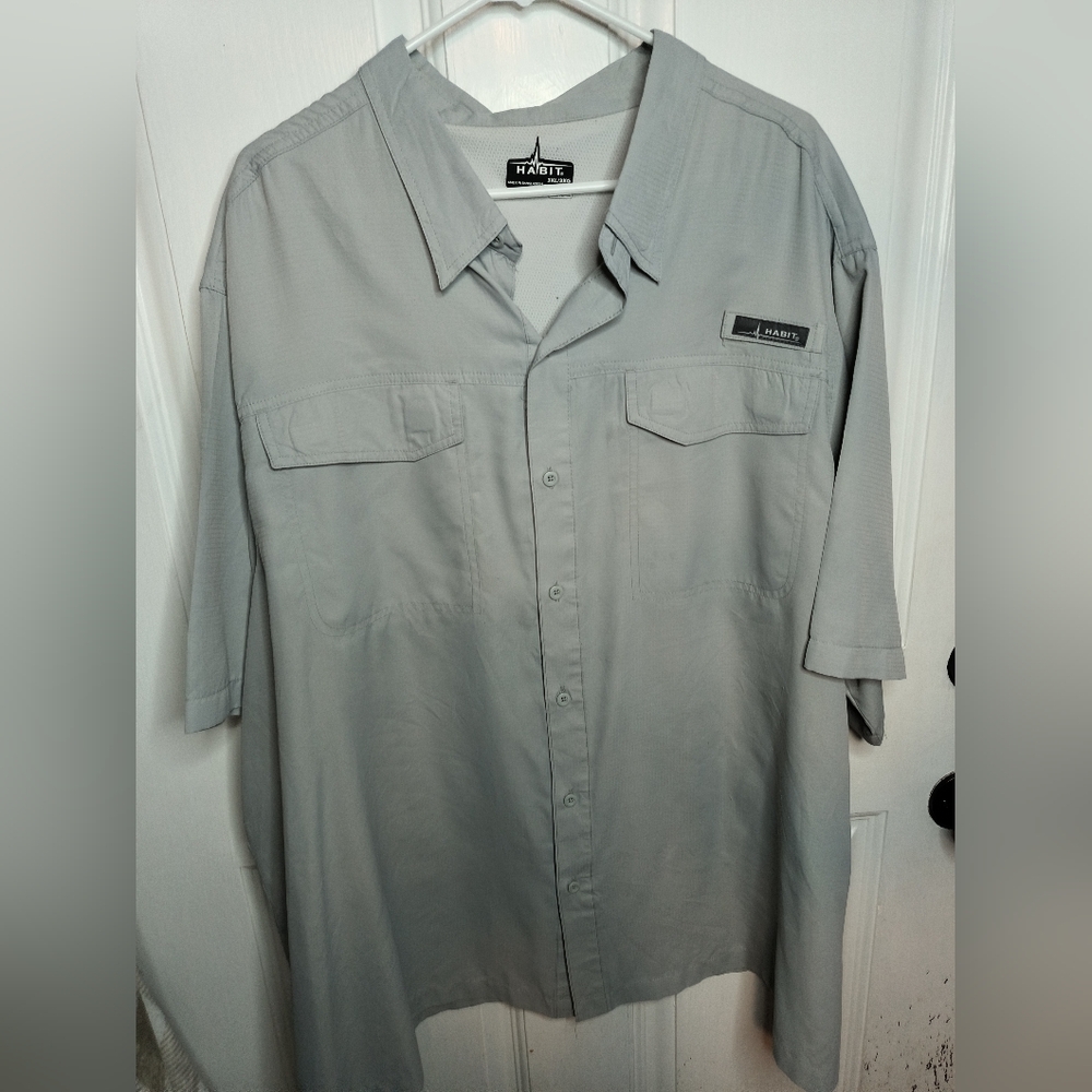 Light Gray Casual Habit short sleeve Shirt. Size 3x